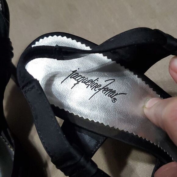 jacqueline ferrar strappy shoes - Picture 3 of 7